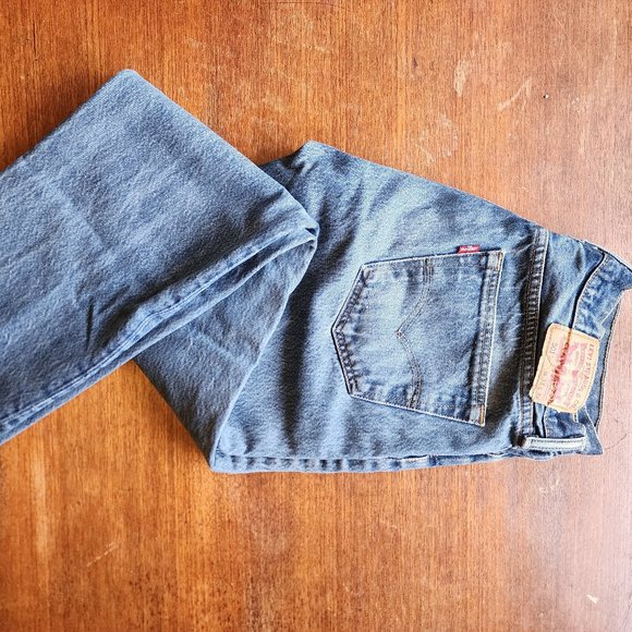 Levi's 501 shrink to fit **ACTUAL FIT IS MORE 33W x 34L** - Picture 1 of 7